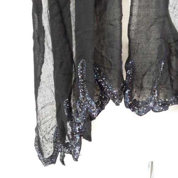 Vintage SAACHI 100% Wool Embellished Scarf One Size Excellent VERY gently used c - Picture 3 of 6